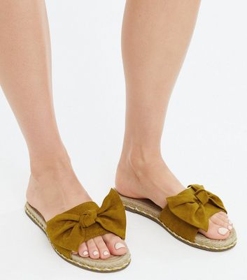 Mustard sliders hot sale shoes