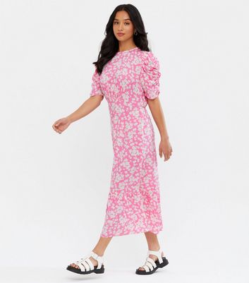 Petite Pink Floral Ruched Puff Sleeve Midi Dress New Look