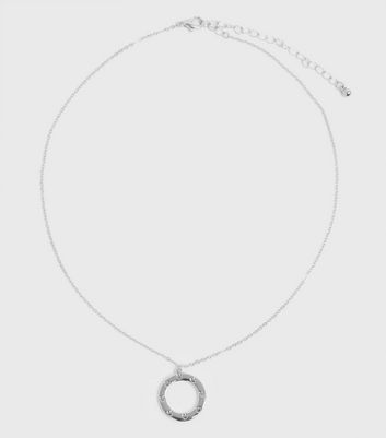 Engraved circle hot sale pendant necklace