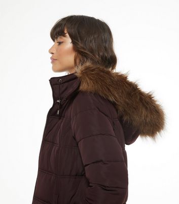 Burgundy Faux Fur Hood Fitted Puffer Jacket New Look