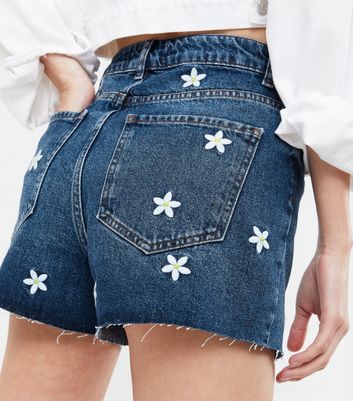 Embroidered hot sale mom shorts