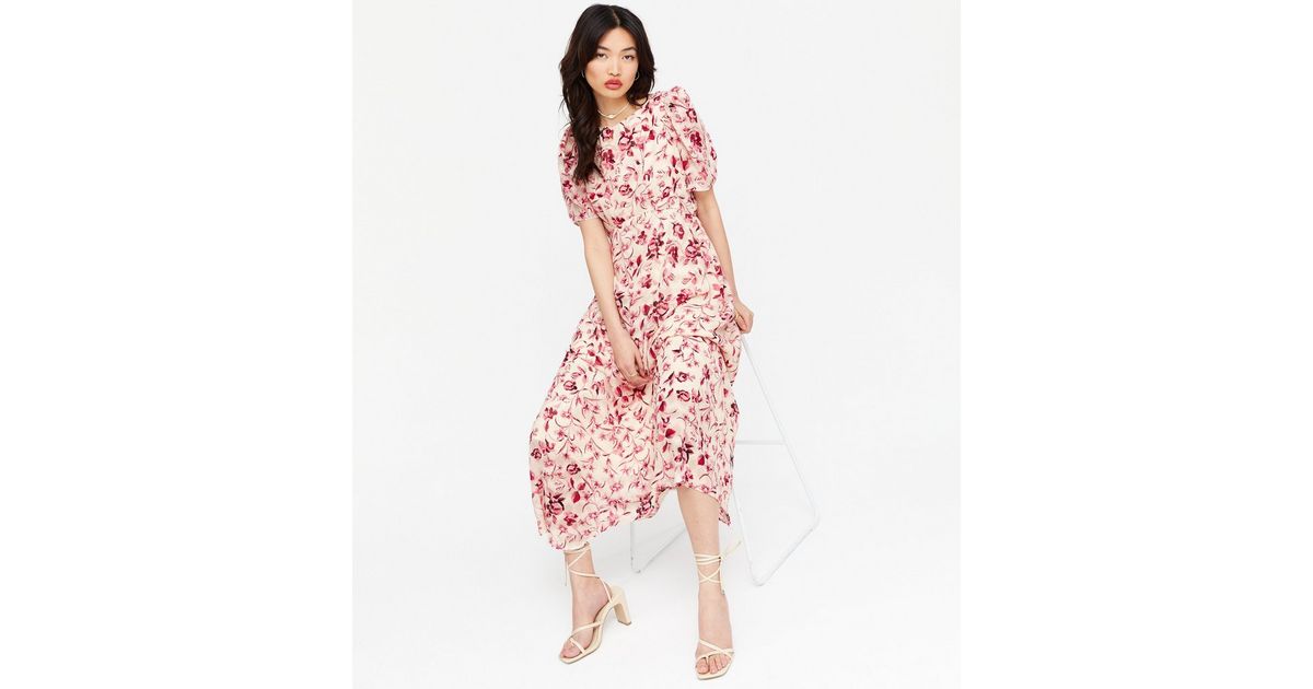 White Floral Ruched Puff Sleeve Midi Dress | New Look