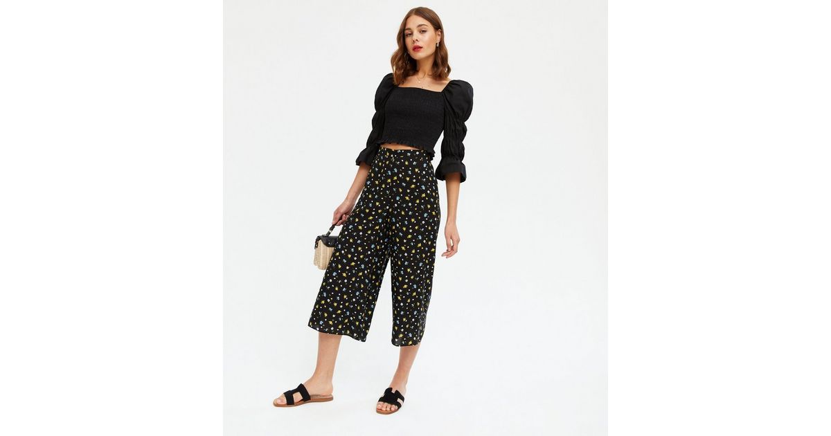 Black Ditsy Floral Wide Leg Crop Trousers | New Look