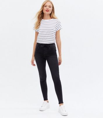 Black Dark Wash Mid Rise 'Lift \u0026 Shape 