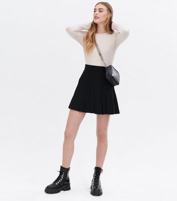 Black Knit Pleated Flippy Mini Skirt