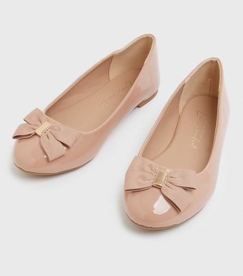 cream ballet shoes