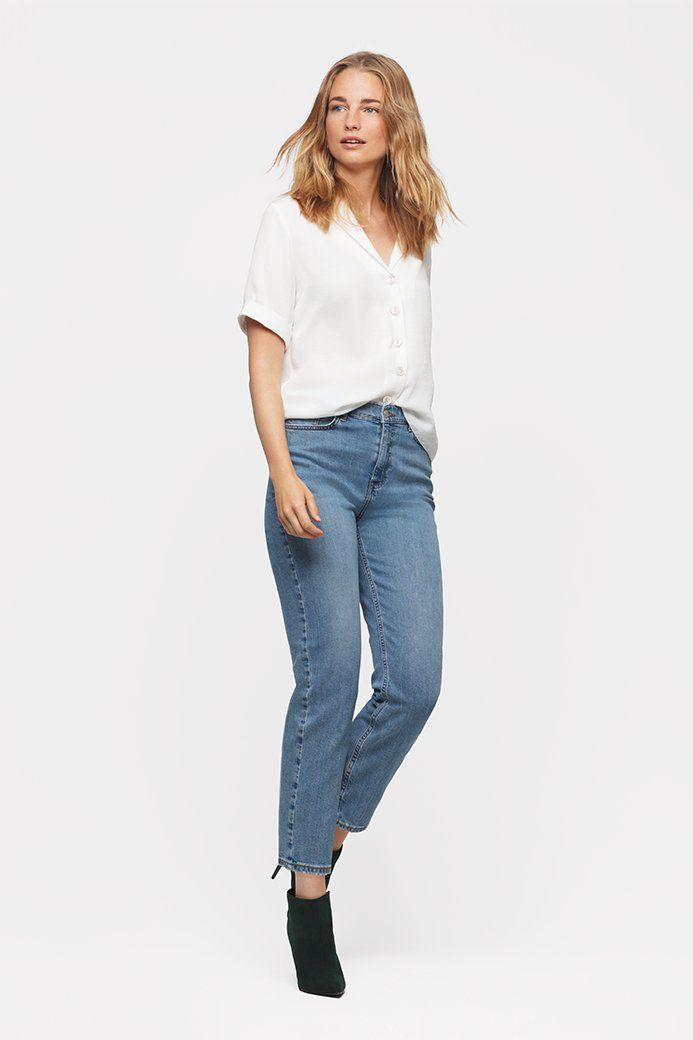 Tori Jeans Fit Guide | High Waisted Mom Jeans | New Look