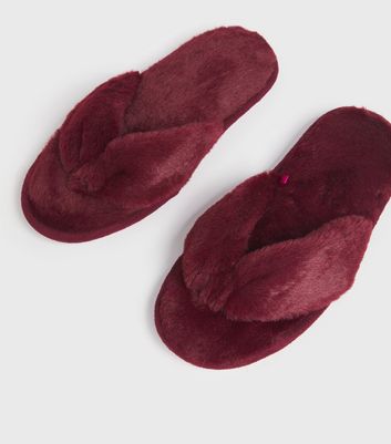 Burgundy fur online slippers