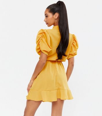 Yellow Ruched Puff Sleeve Skater Dress 