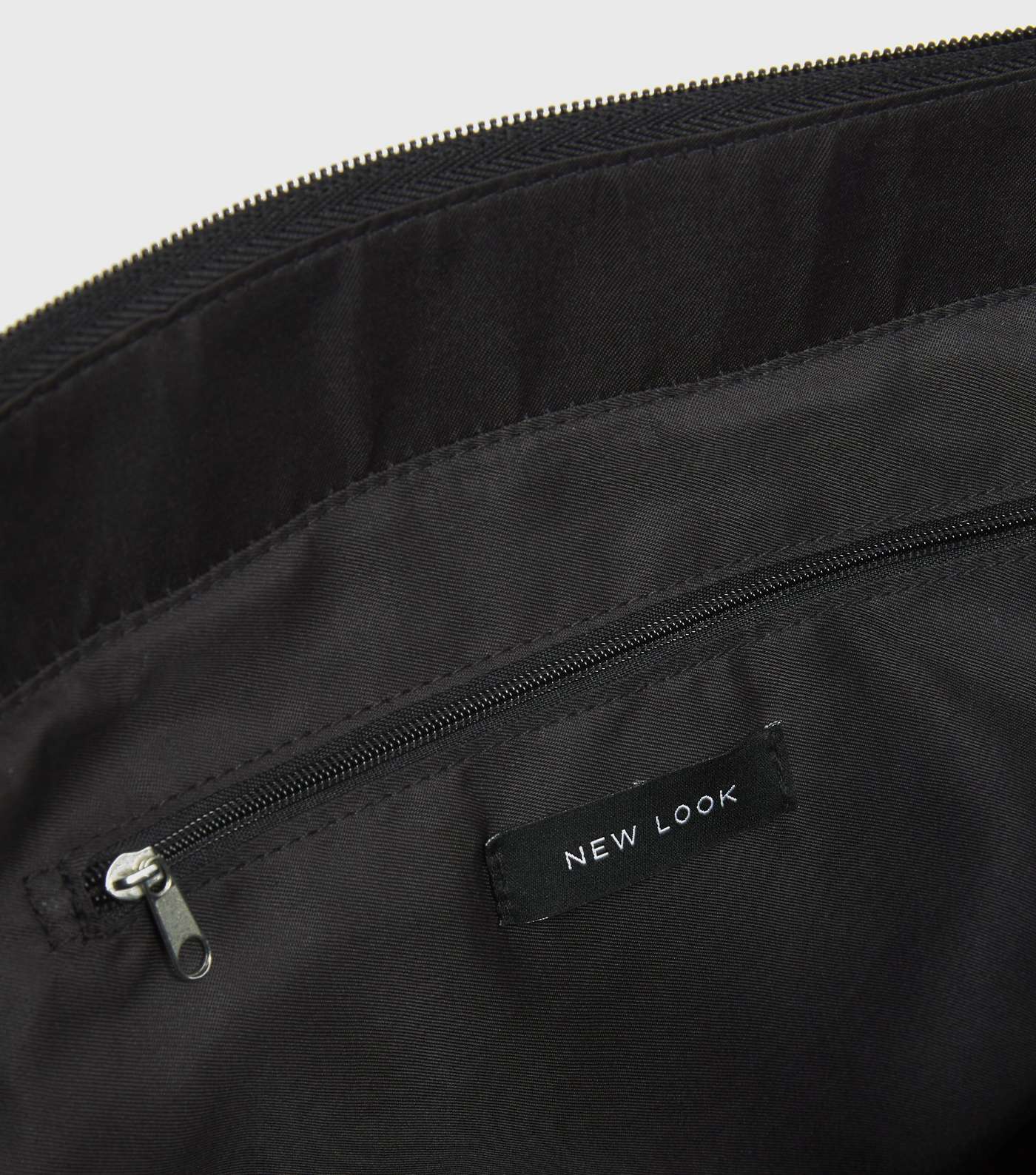 Black Quilted Zip Front Weekend Bag Image 4