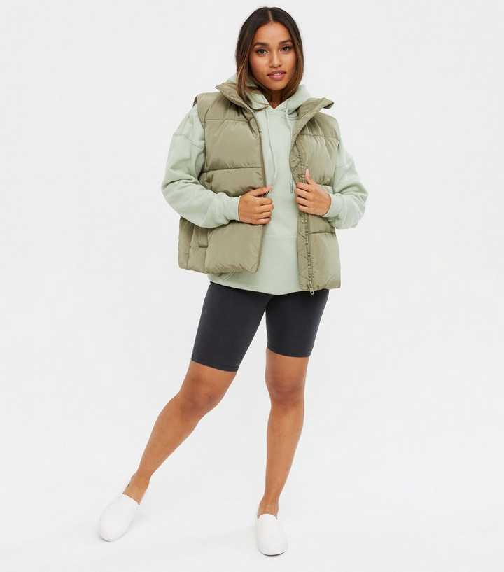 CROPPED PUFFER GILET - Light green