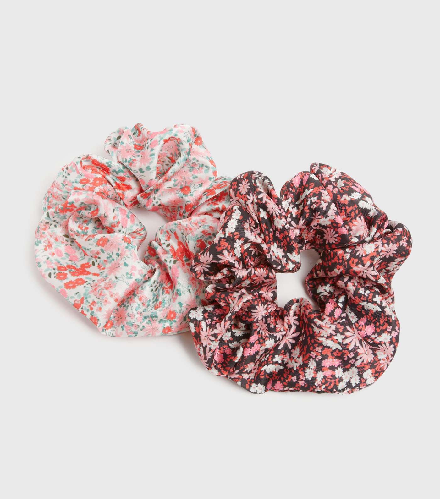 2 Pack White and Black Ditsy Floral Scrunchies