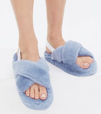 Blue fluffy online shoes