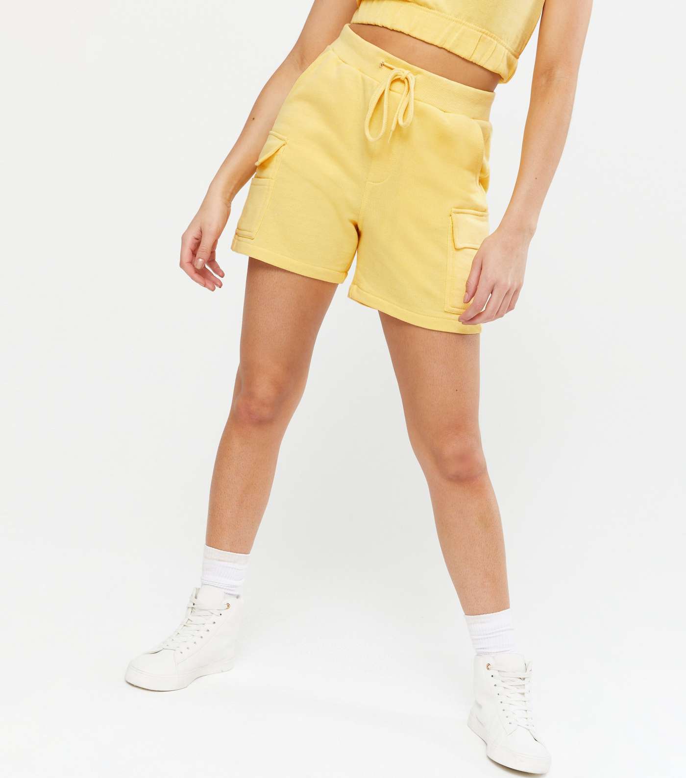 Cameo Rose Pale Yellow Utility Crop Top and Shorts Set Image 3