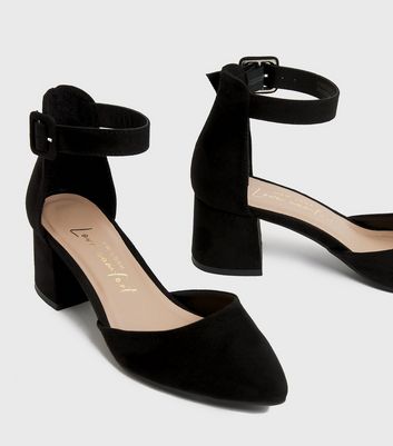 small block heels closed toe