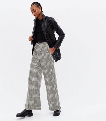New Look Straight Leg Trousers In Black Check for Women