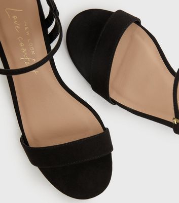 Black Leather-Look Cross Strap Chunky Block Heel Sandals | New Look