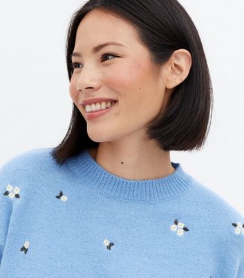 Blue Daisy Embroidered Jumper 