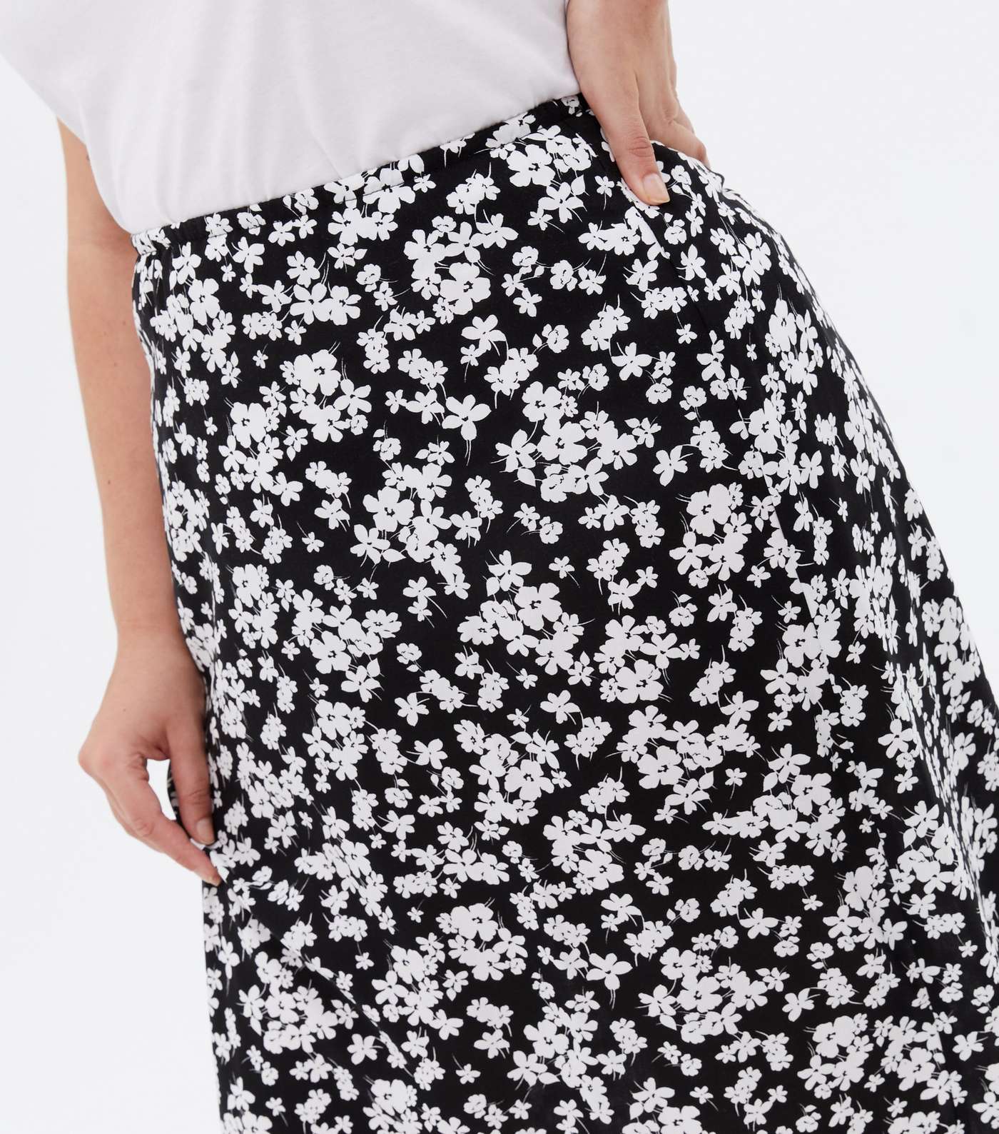 Curves Black Floral High Waist Bias Cut Midi Skirt Image 3
