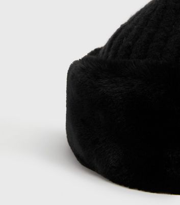 Black Knit Faux Fur Trim Hat | New Look