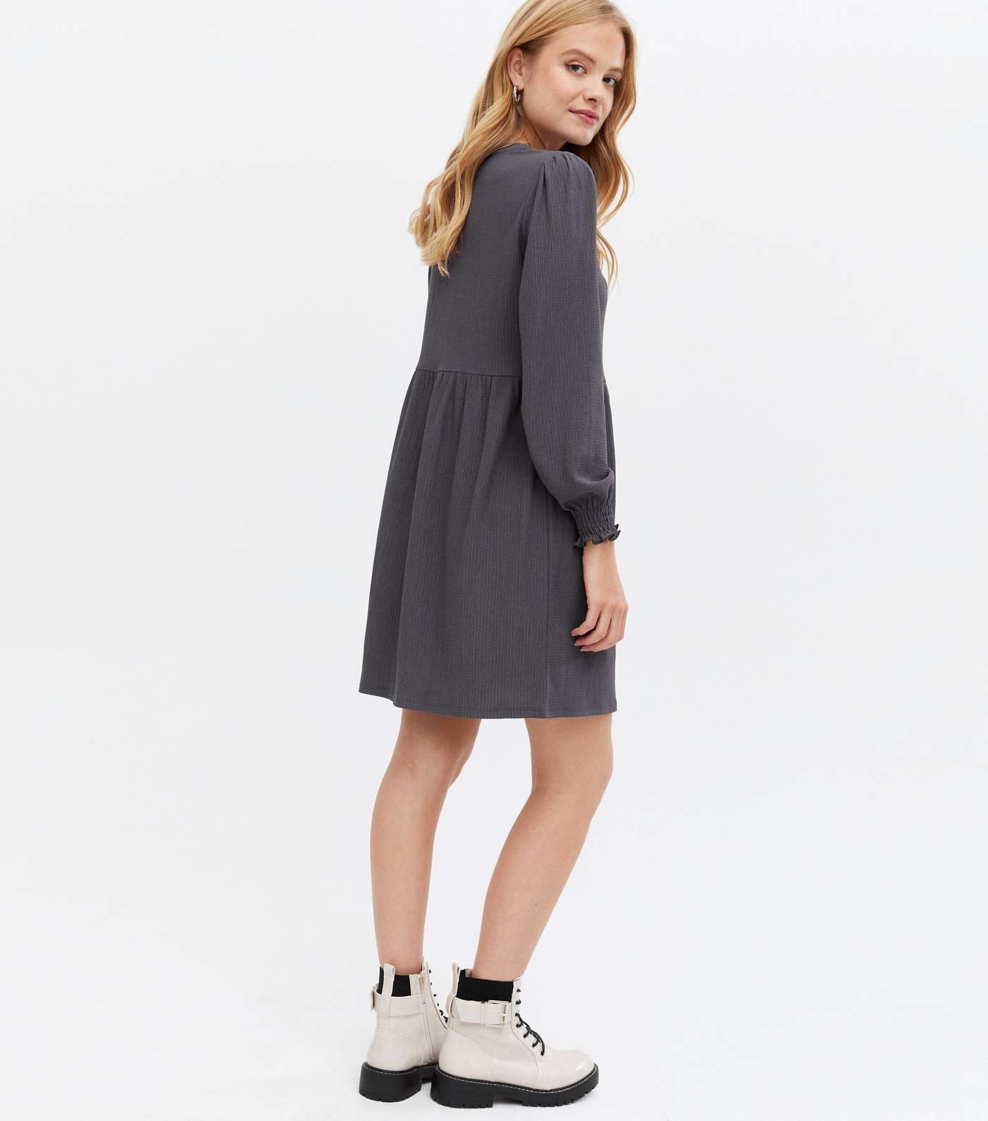 Dark Grey Crinkle Jersey Long Sleeve Mini Oversized Smock Dress Image 4