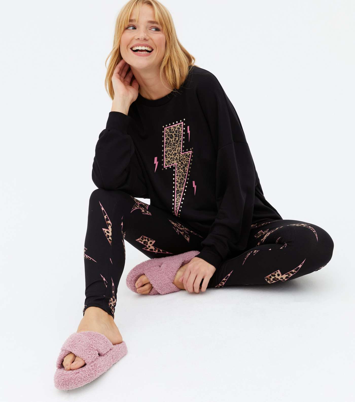 Black Legging Pyjama Set with Leopard Print Lightning
