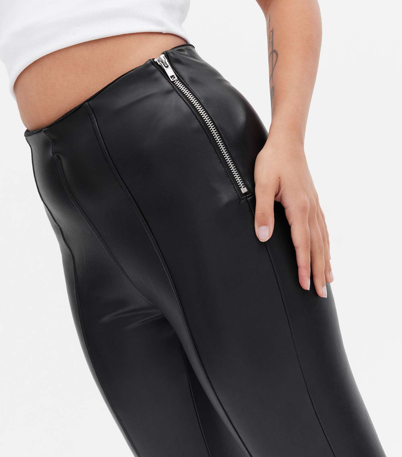 Petite Black Leather-Look High Waist Zip Short Leggings Image 3