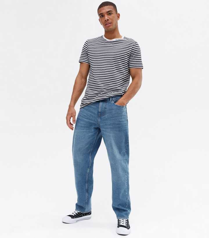 Loose-fit jeans