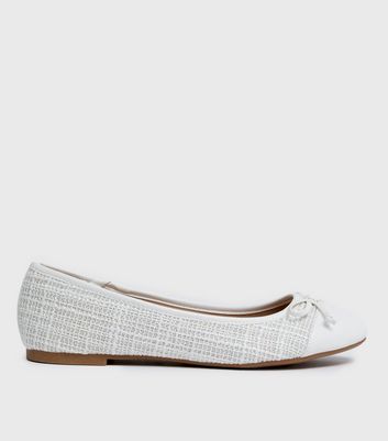 New look white store flat shoes