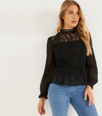 Quiz crochet top Clearance
