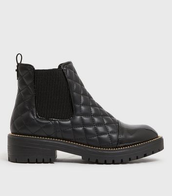 black quilted chelsea boots