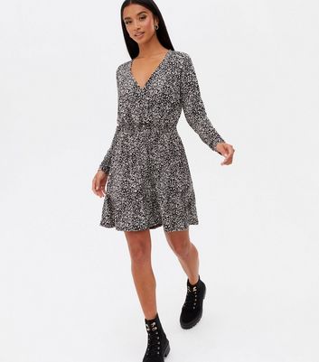 wrap around dresses petite