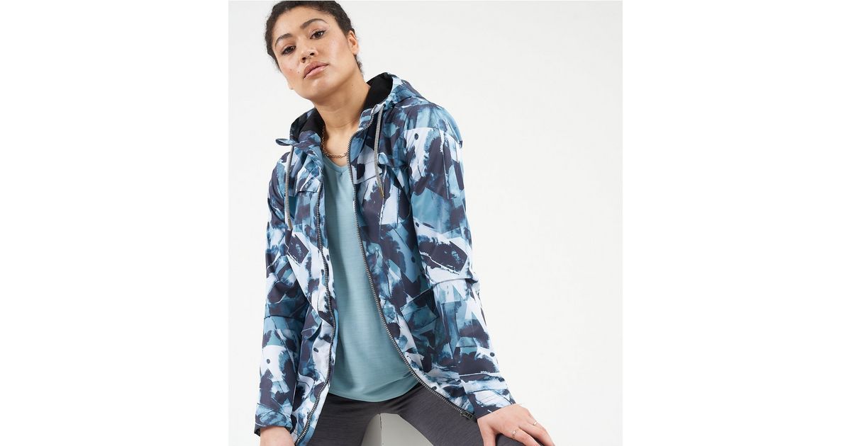 laura whitmore sportswear