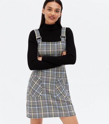 tight pinafore