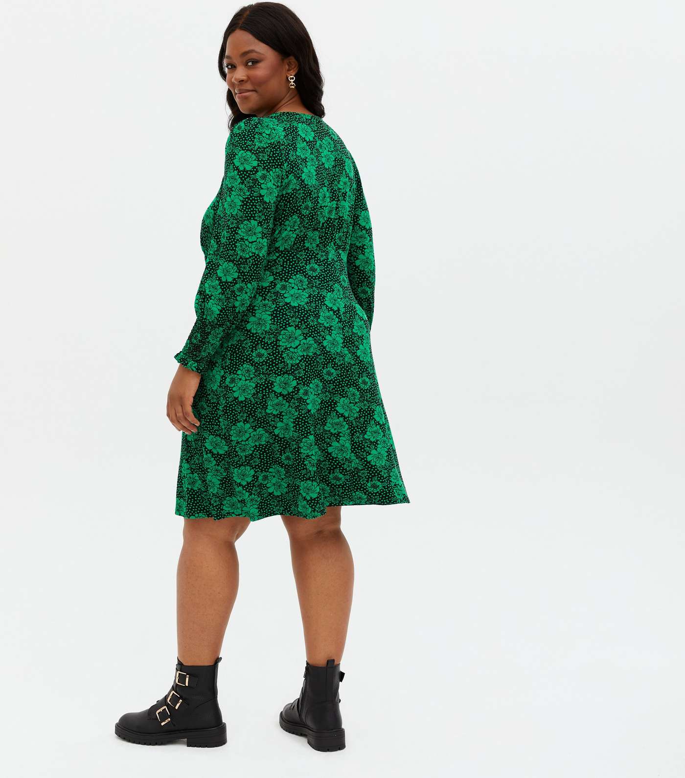 Curves Green Floral Spot Jersey Mini Dress Image 4