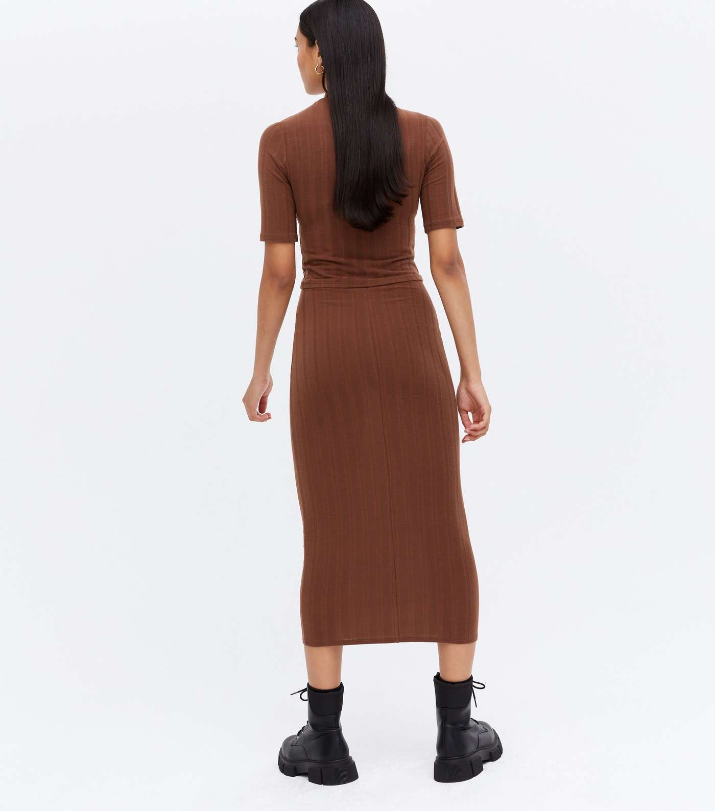 Light Brown Ribbed High Neck Top and Midi Skirt Set Image 4