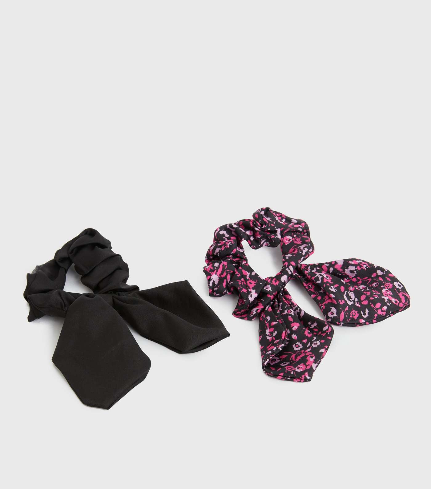 2 Pack Black and Ditsy Floral Bow Scrunchies