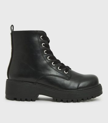 Trim Lace Up Chunky Boots 