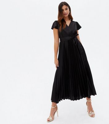 Petite Black Satin Pleated Midi Wrap Dress New Look