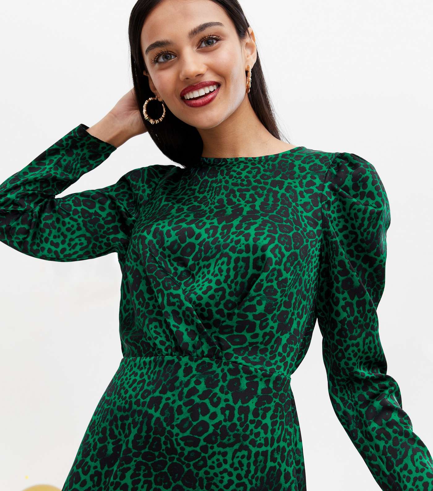 Green Leopard Print Puff Sleeve Mini Dress Image 2