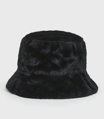 PIECES Black Faux Fur Bucket Hat | New Look