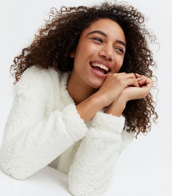 White teddy sweatshirt Clearance