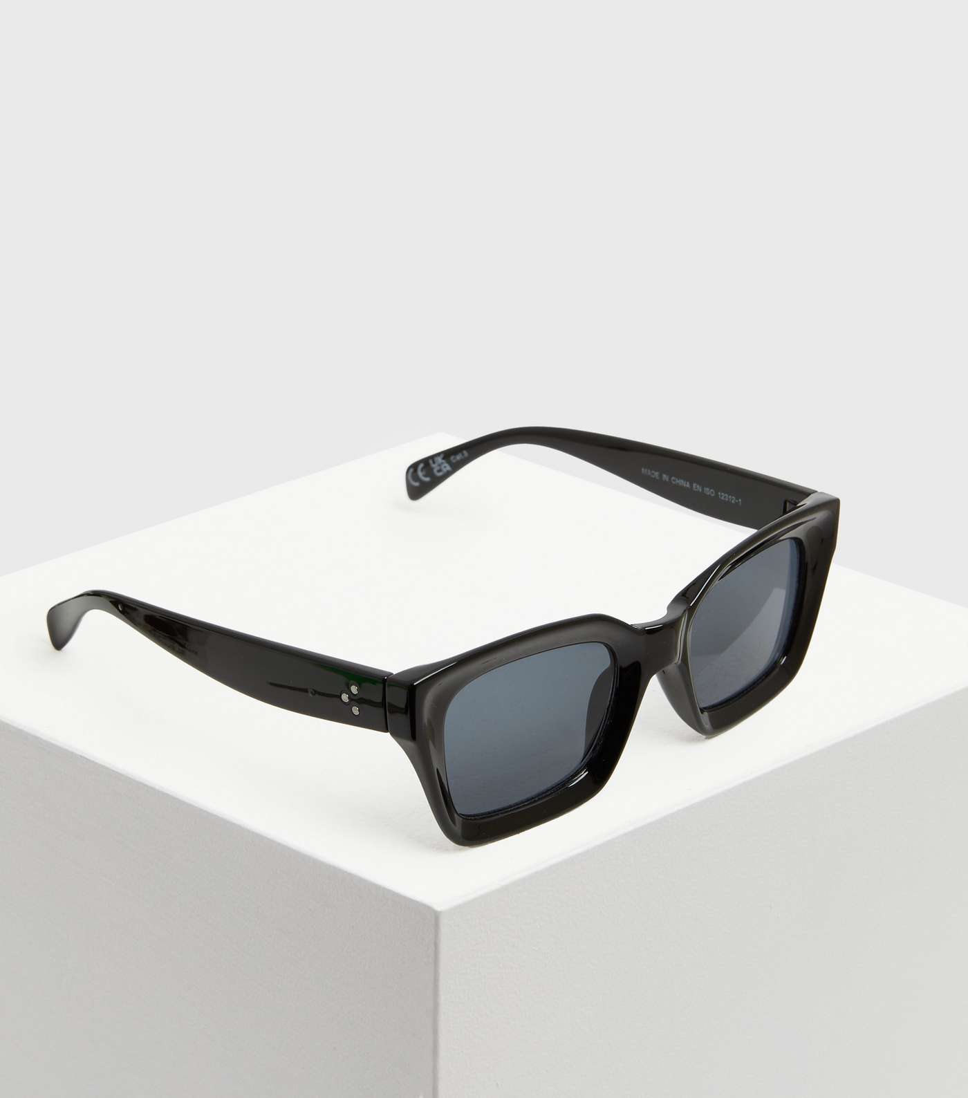 Black Chunky Rectangle Sunglasses Image 2