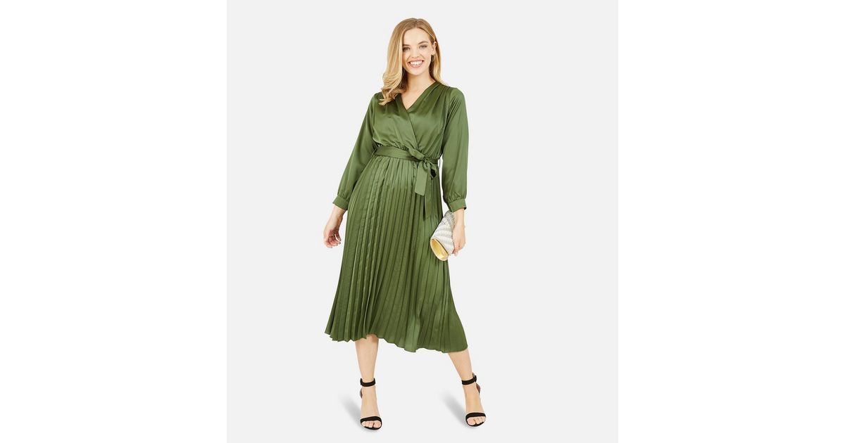 Yumi Green Satin Pleated Midi Wrap Dress | New Look