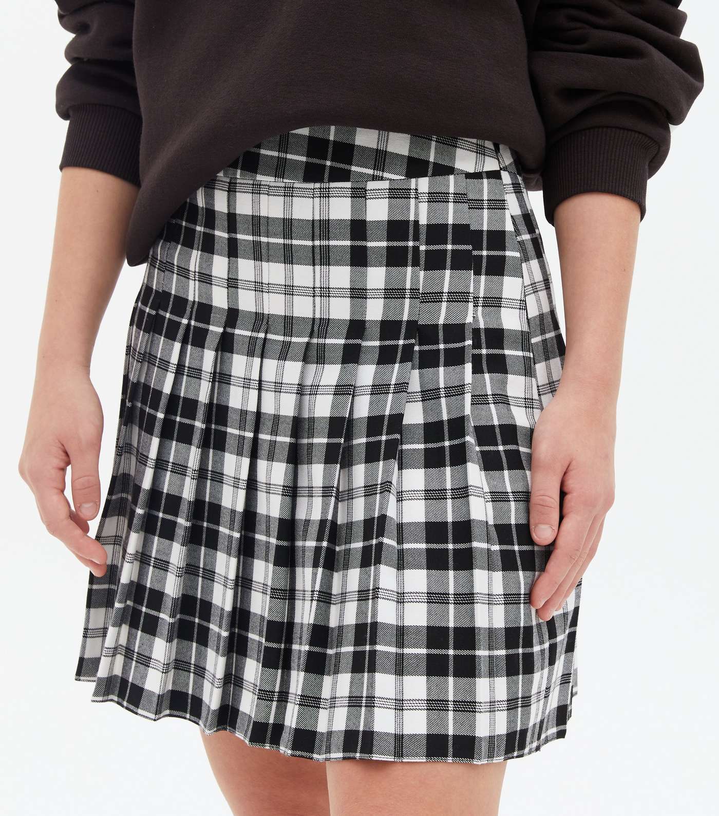 Girls Black Check Pleated Tennis Skirt Image 3