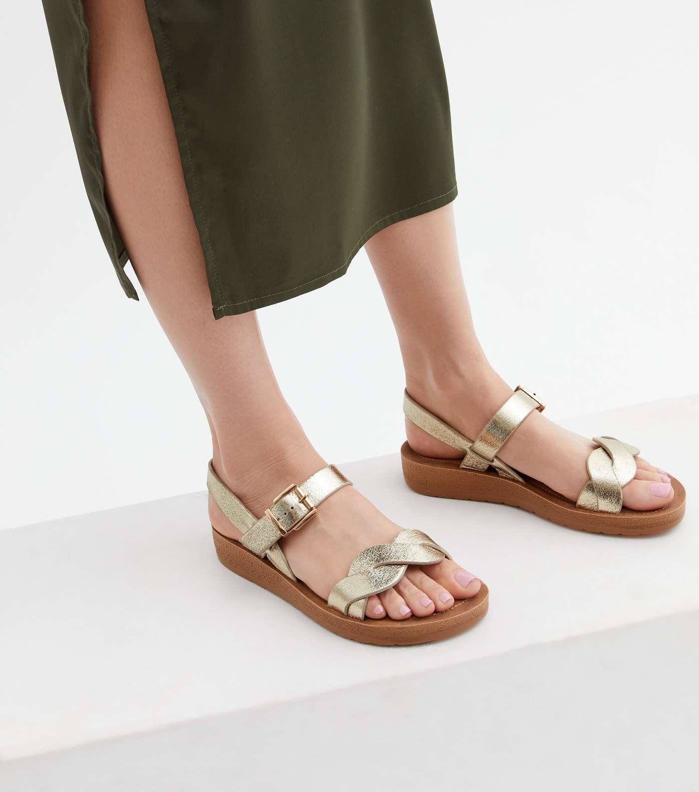 Wide Fit Gold Twist Strap Chunky Sandals Image 2