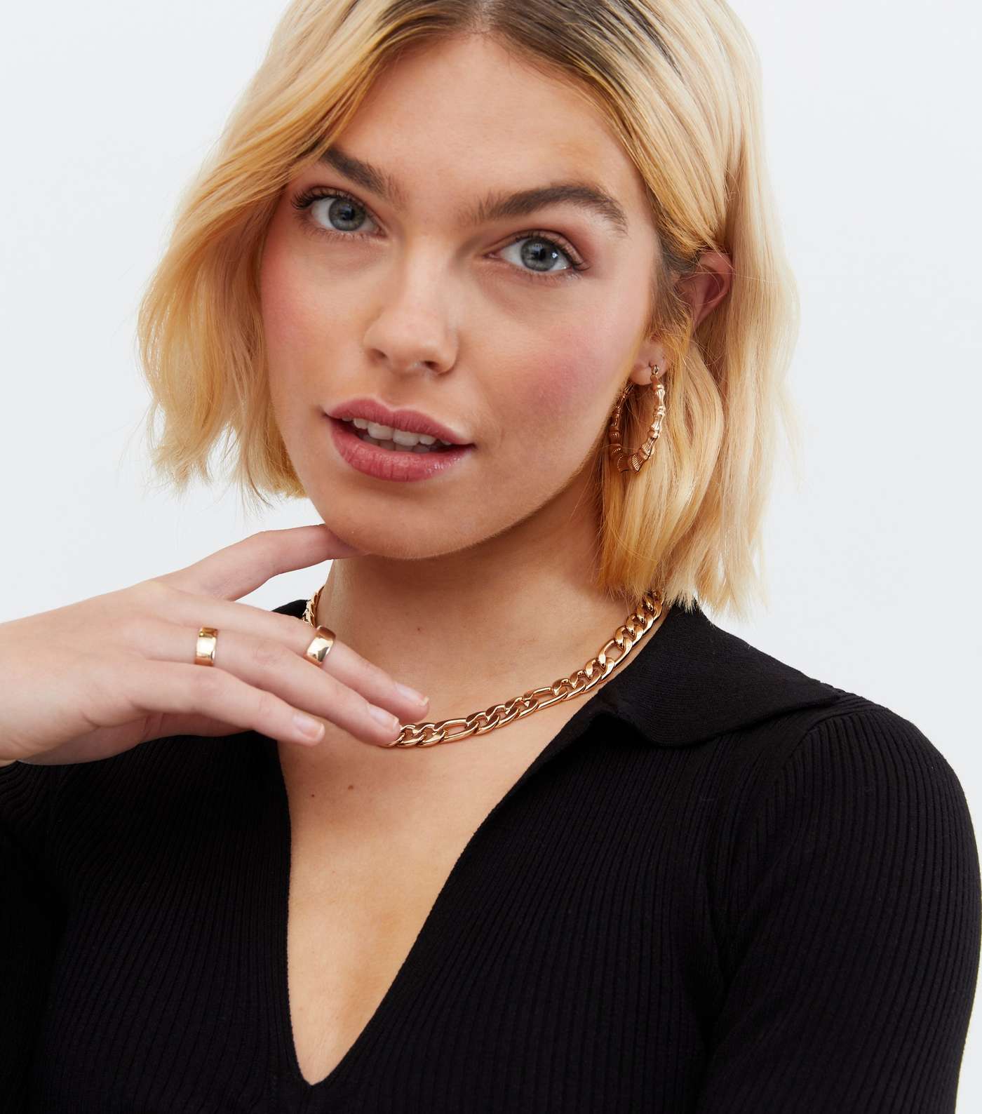 Cameo Rose Black Knit Collared Ruched Crop Top Image 3