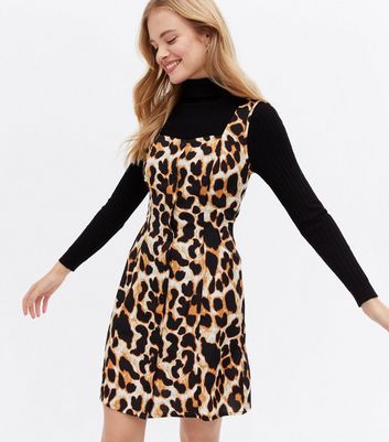 Leopard print 2025 pinafore dress