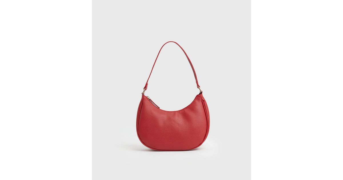 Image  red shoulder bag