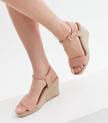 Wide on sale nude wedge